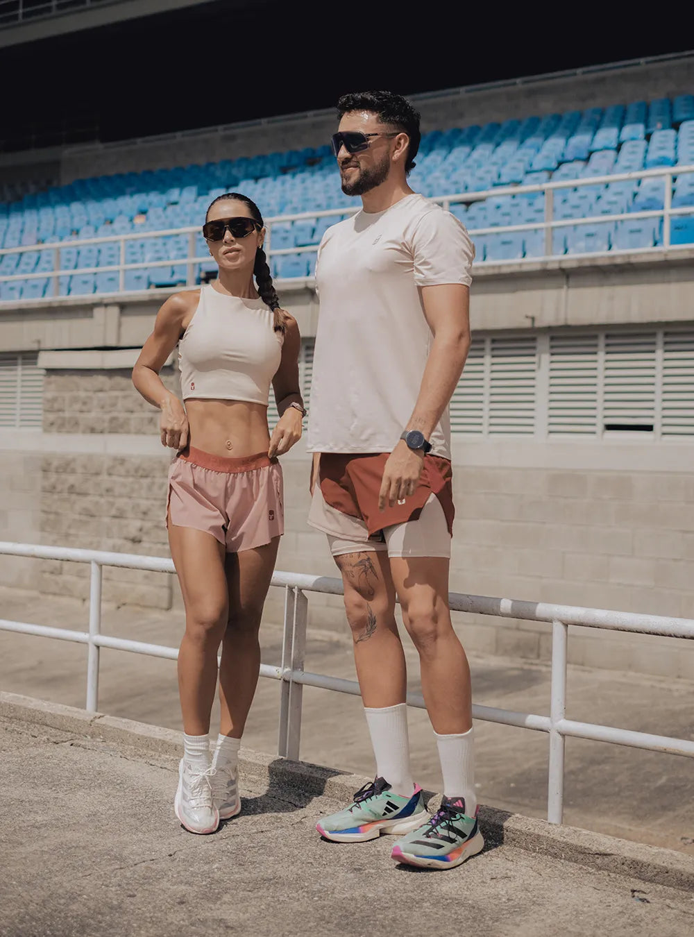MATCHING RUNNING VINO